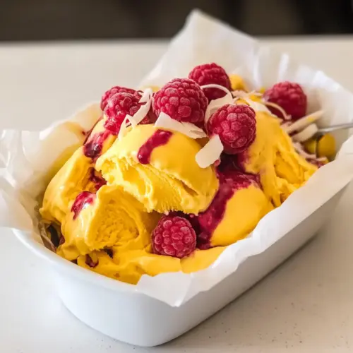 Cremiges Mango-Eis ohne Eismaschine: Blitzrezept in 5 Minuten