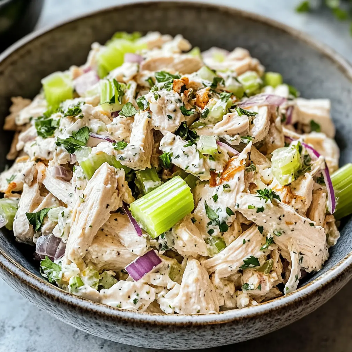 Hüttenkäse Hähnchensalat